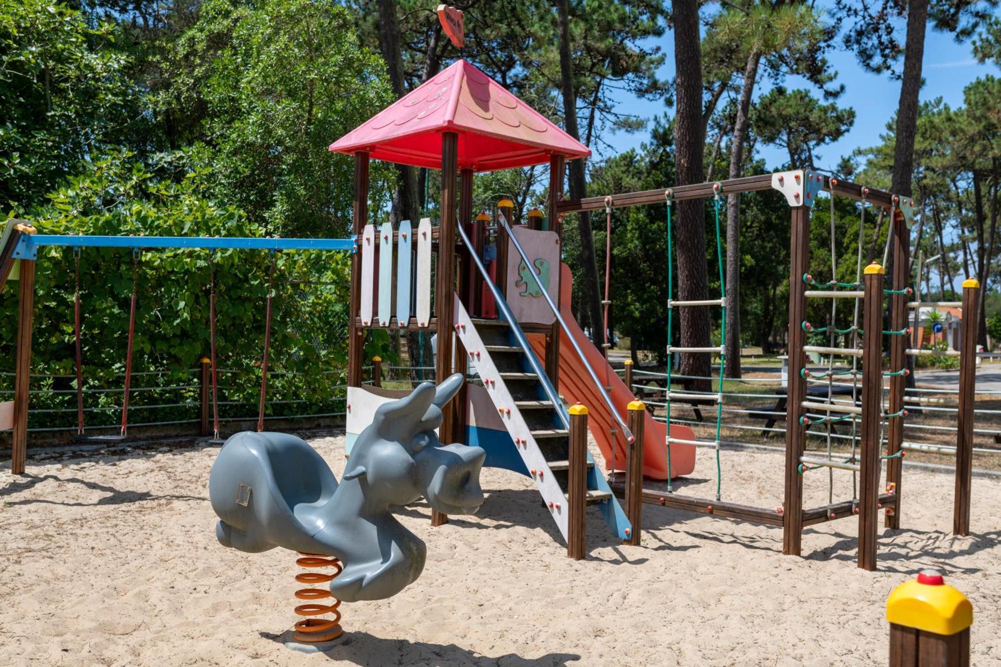 Parque De Campismo Orbitur Sao Jacinto Hotel Kültér fotó